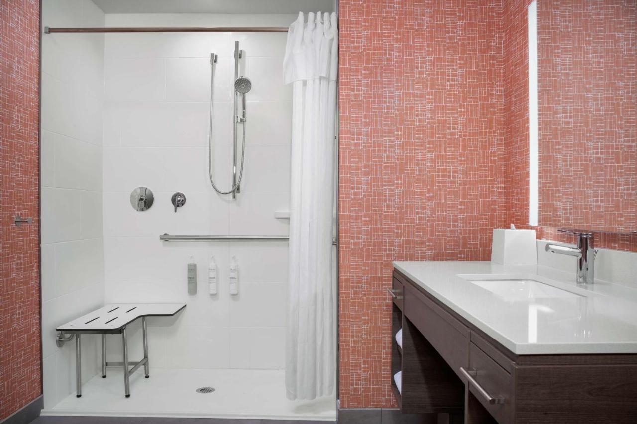 Home2 Suites By Hilton Кълман Екстериор снимка